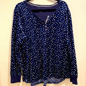 Woman’s Pajama Set.  Plus Size and super soft.